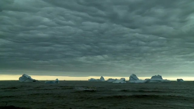 Undulatus asperitus clouds over Disko Bay, West Greenland