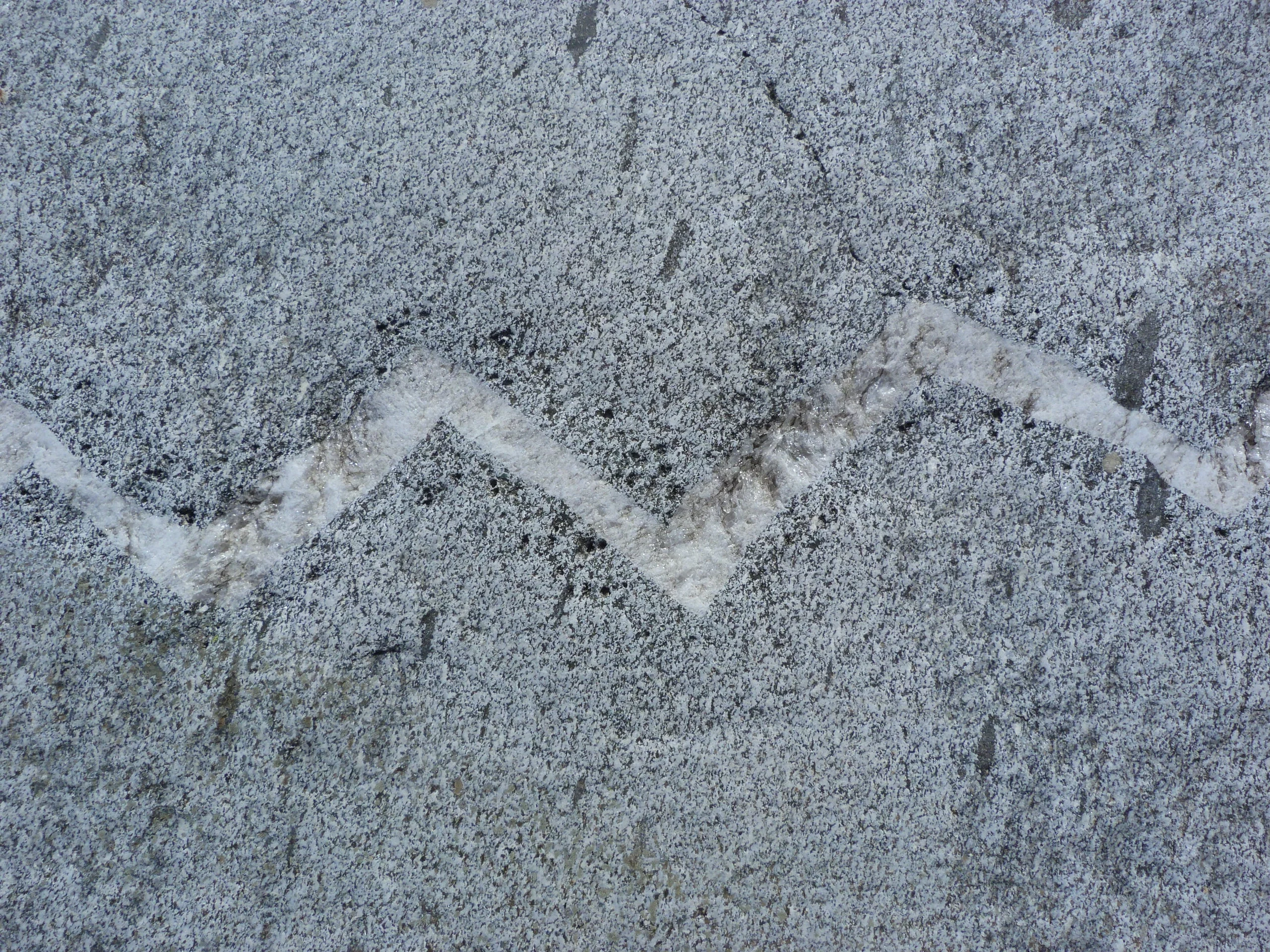 ZigZag Crack