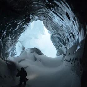 Into the dark 2: exploring englacial conduits in Svalbard