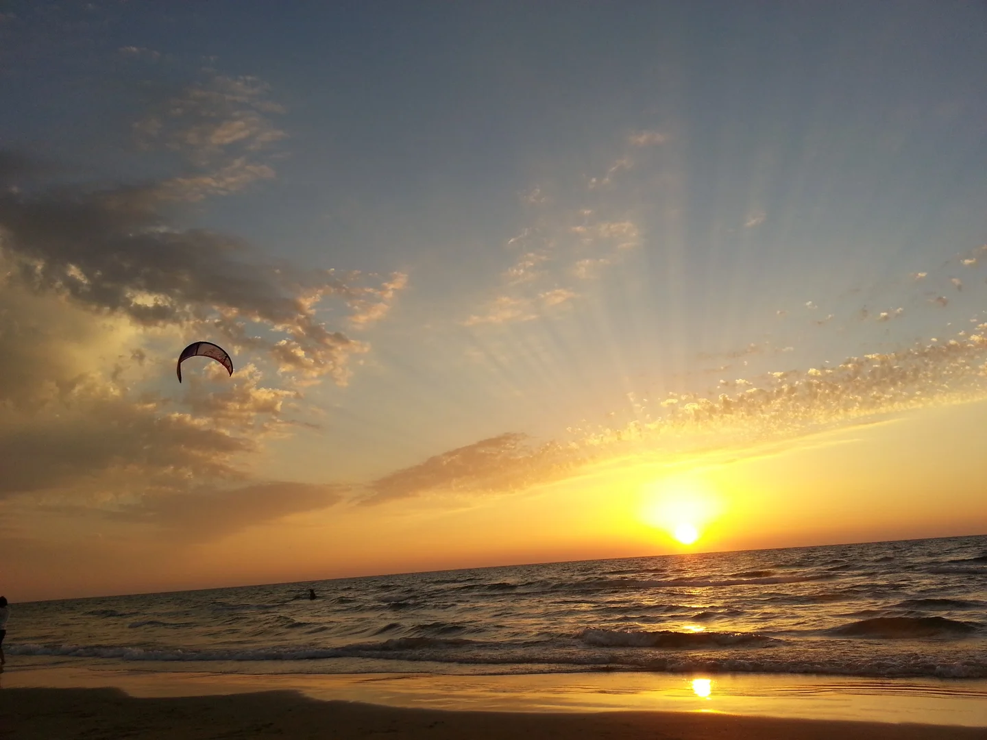 Corpuscular rays and surfer