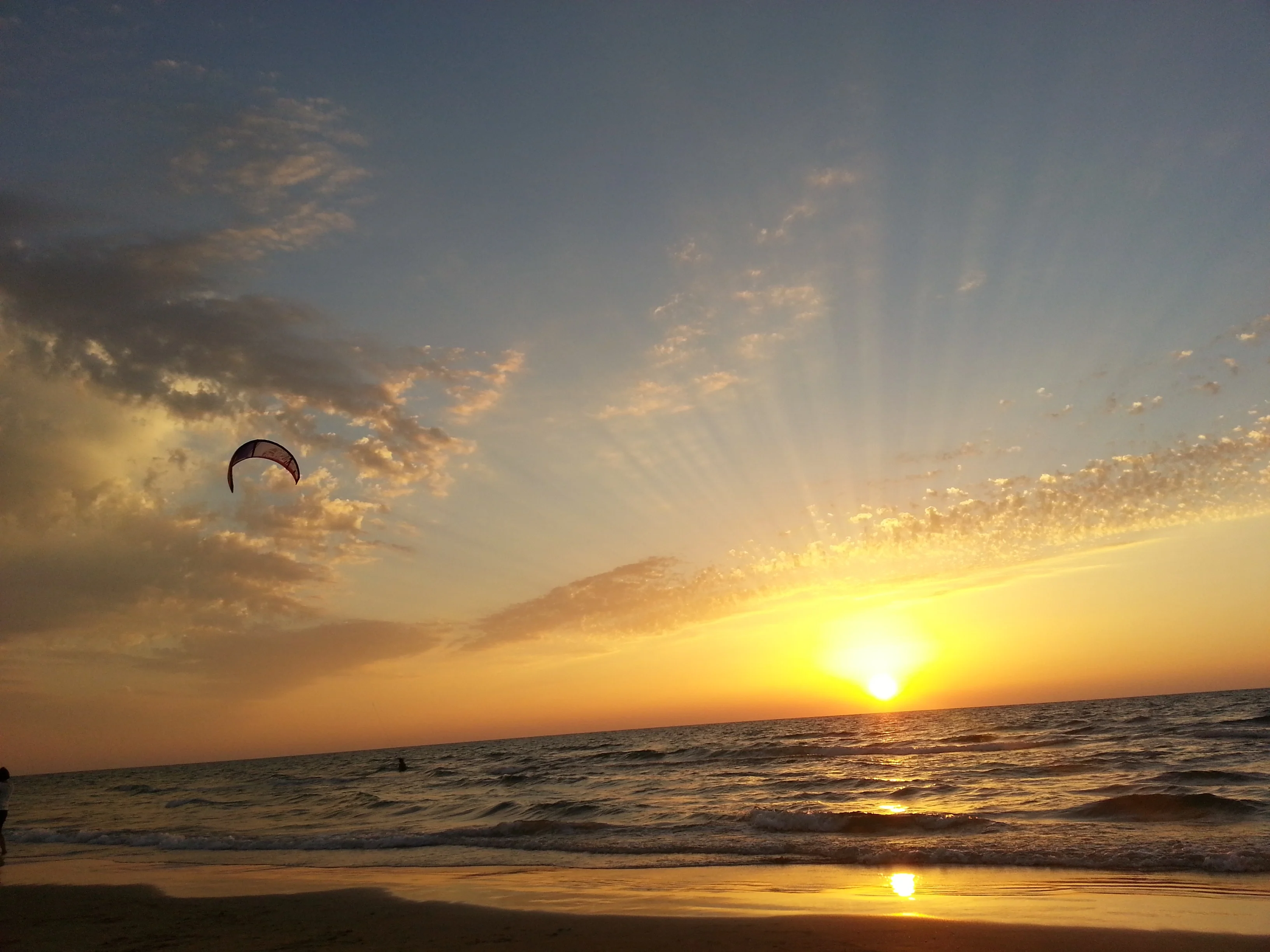 Corpuscular rays and surfer