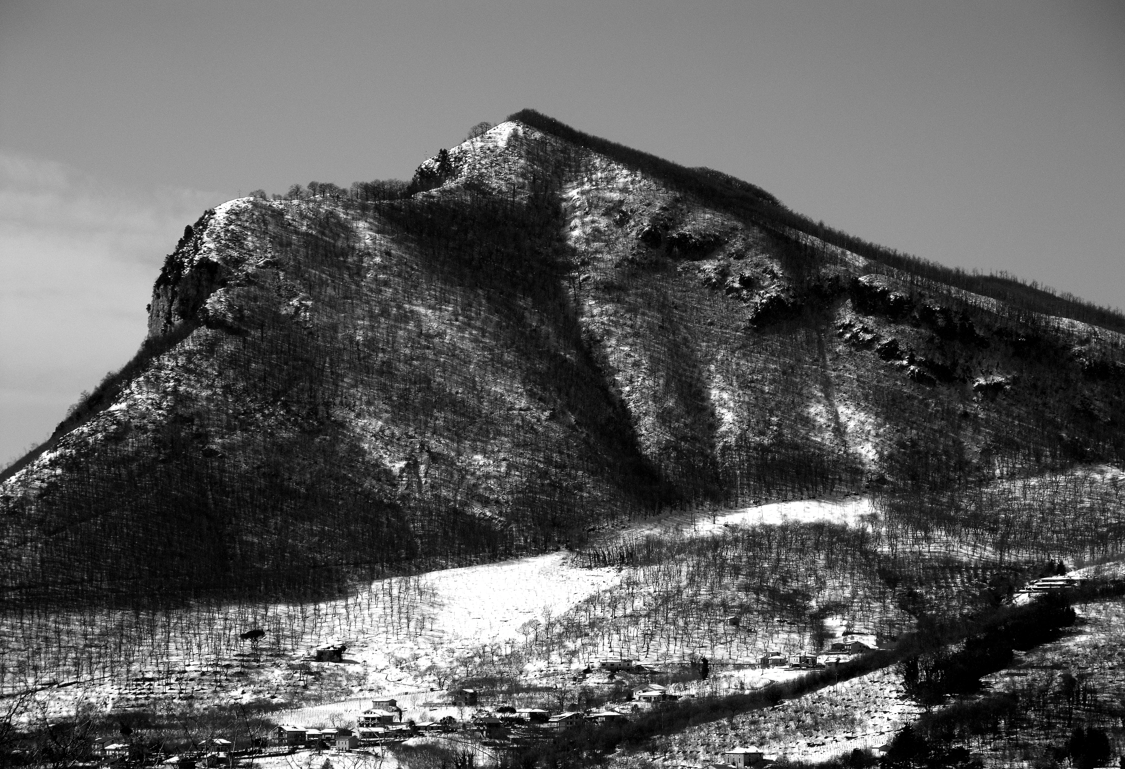  Faliesi Mountain  (955 m s.l.m.)