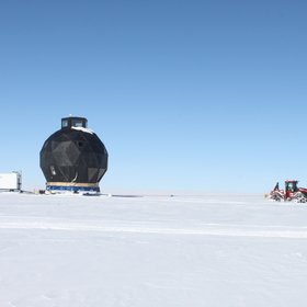 Pulling "the Dome" from NEEM to EastGRIP, Greenland
