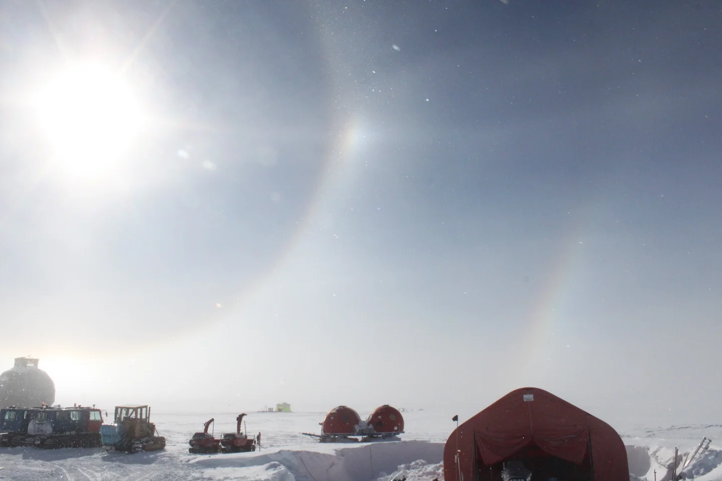 Double halo during field work at NEEM ice core drilling site