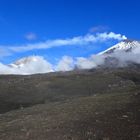 Volcanoes Kluchevskoy and Kamen'