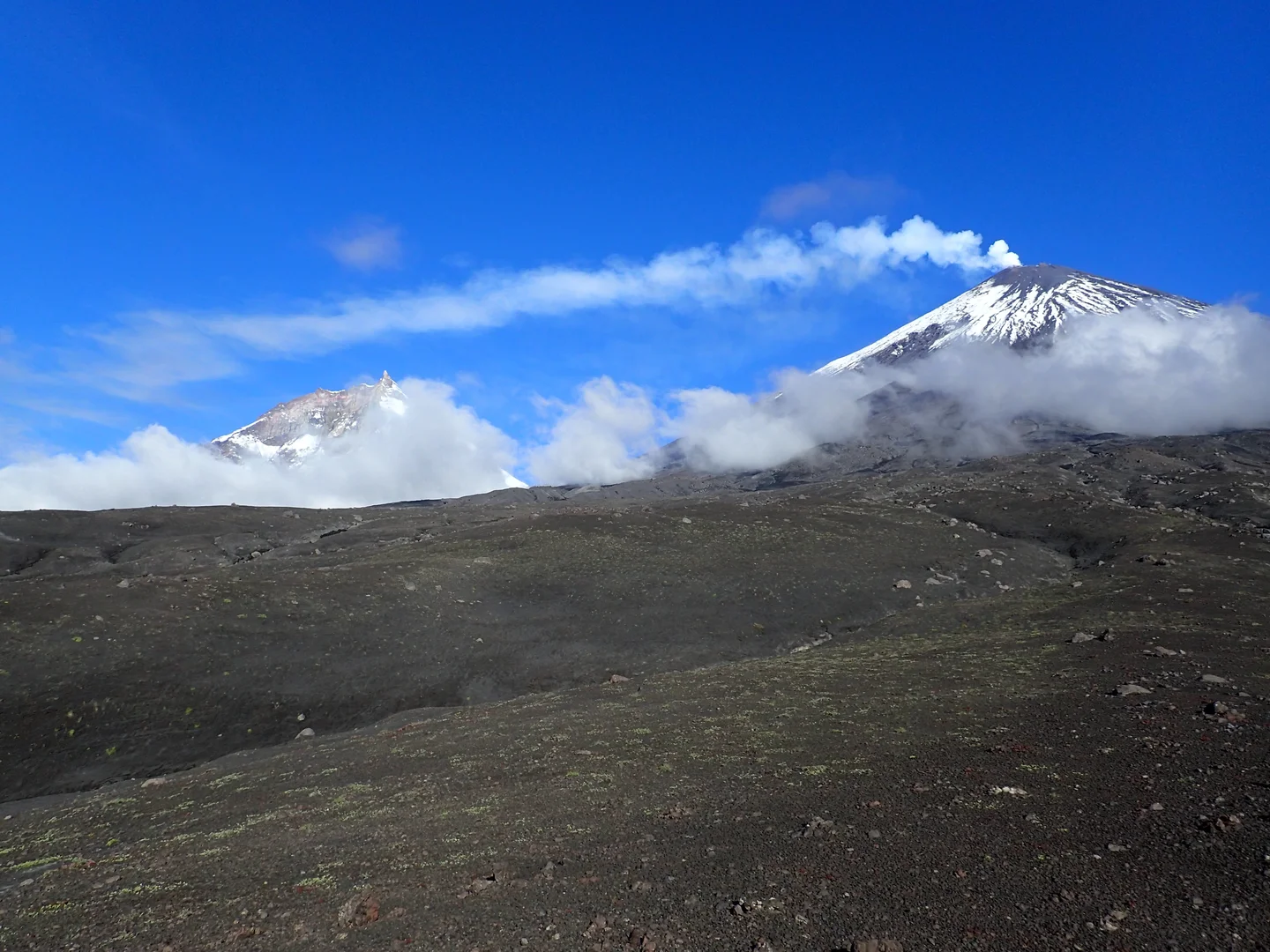 Volcanoes Kluchevskoy and Kamen'