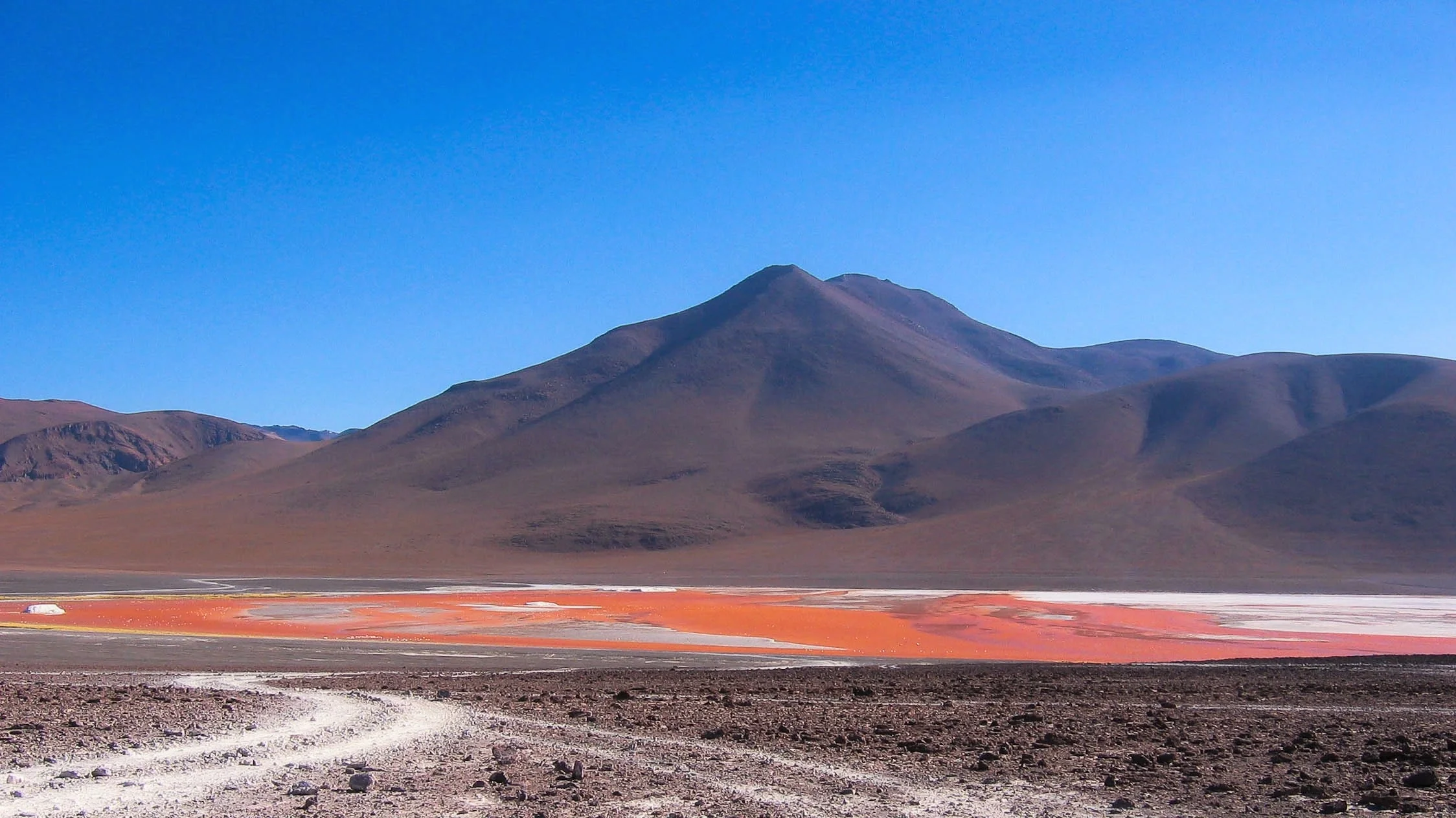 Laguna Colorada (Red Lagoon)