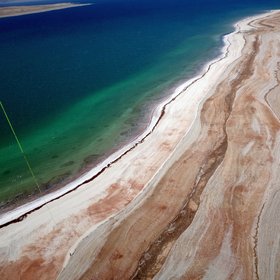 Geoscientific selfie at the Dead Sea