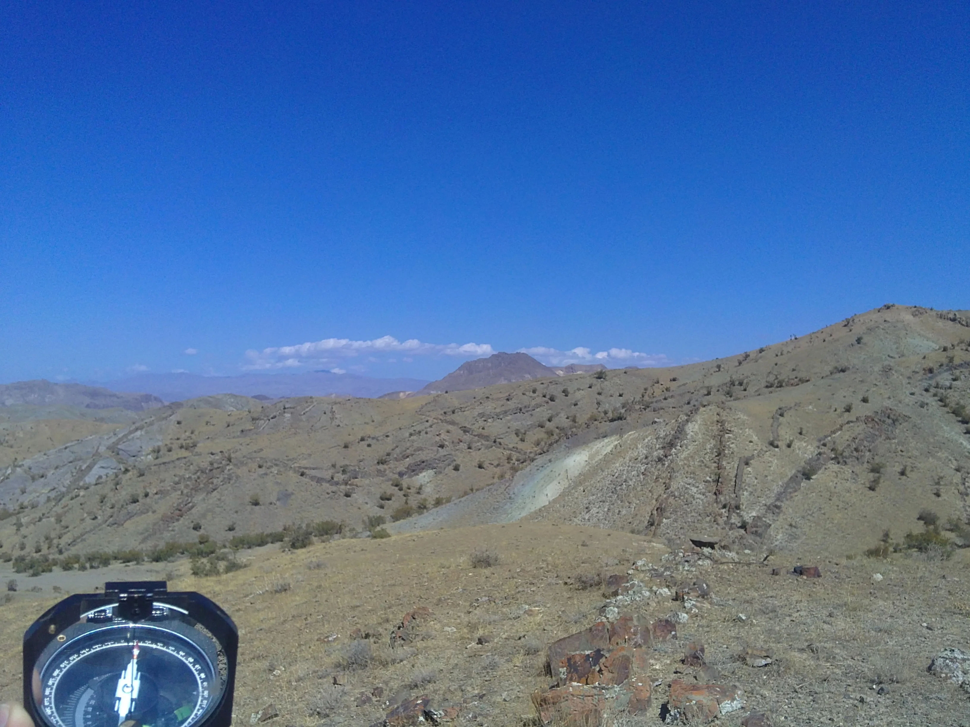 Basalt Dykes in Andesite