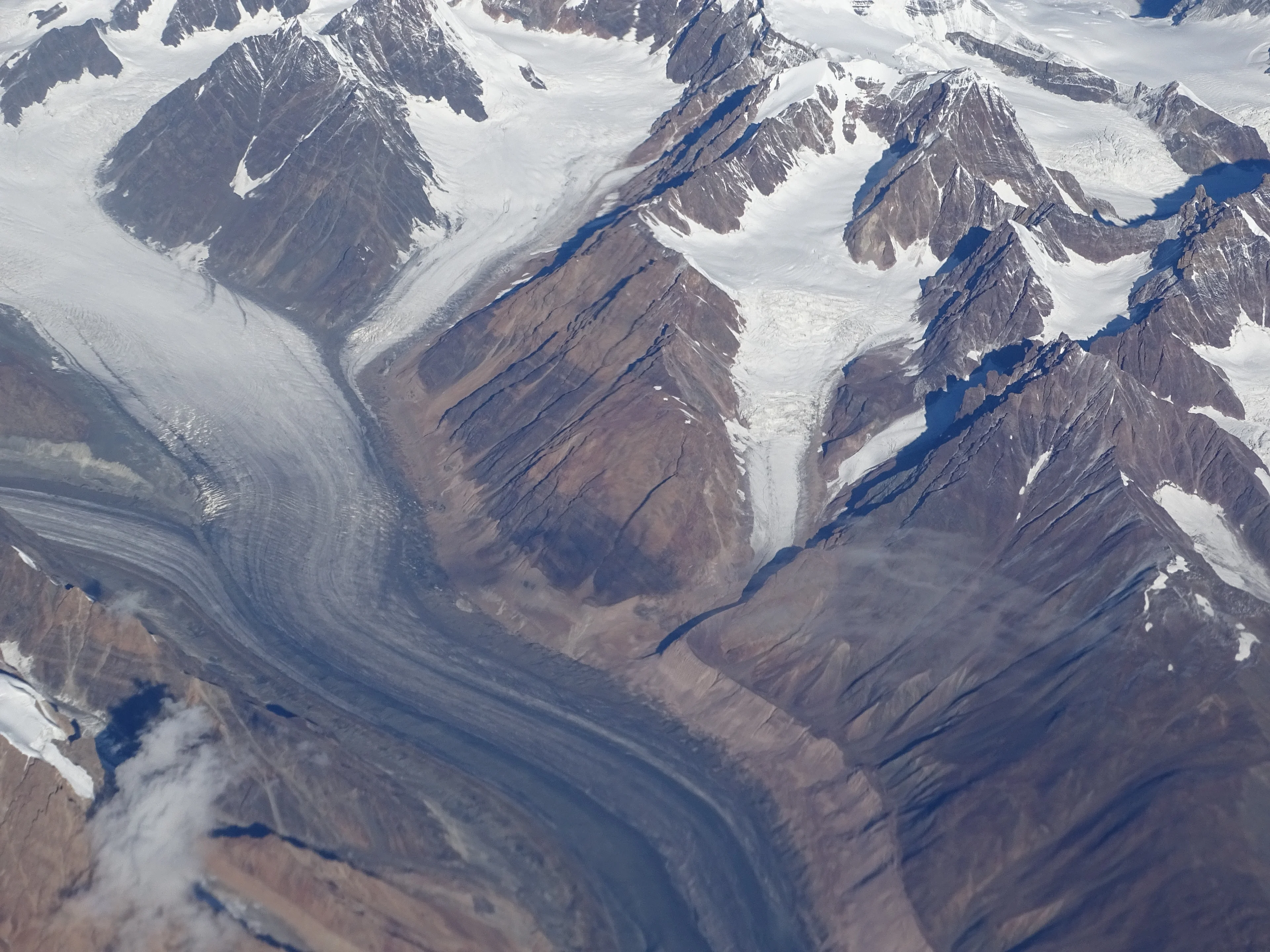 Glacier modification into river near Rohtang pass, Manali