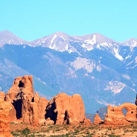 Tall and taller (Arches NP)