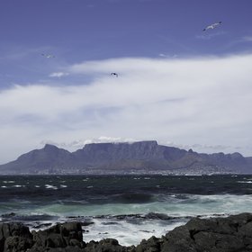 Table Mountain covered with the table cloth