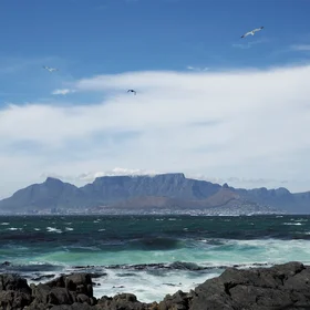 Table Mountain covered with the table cloth