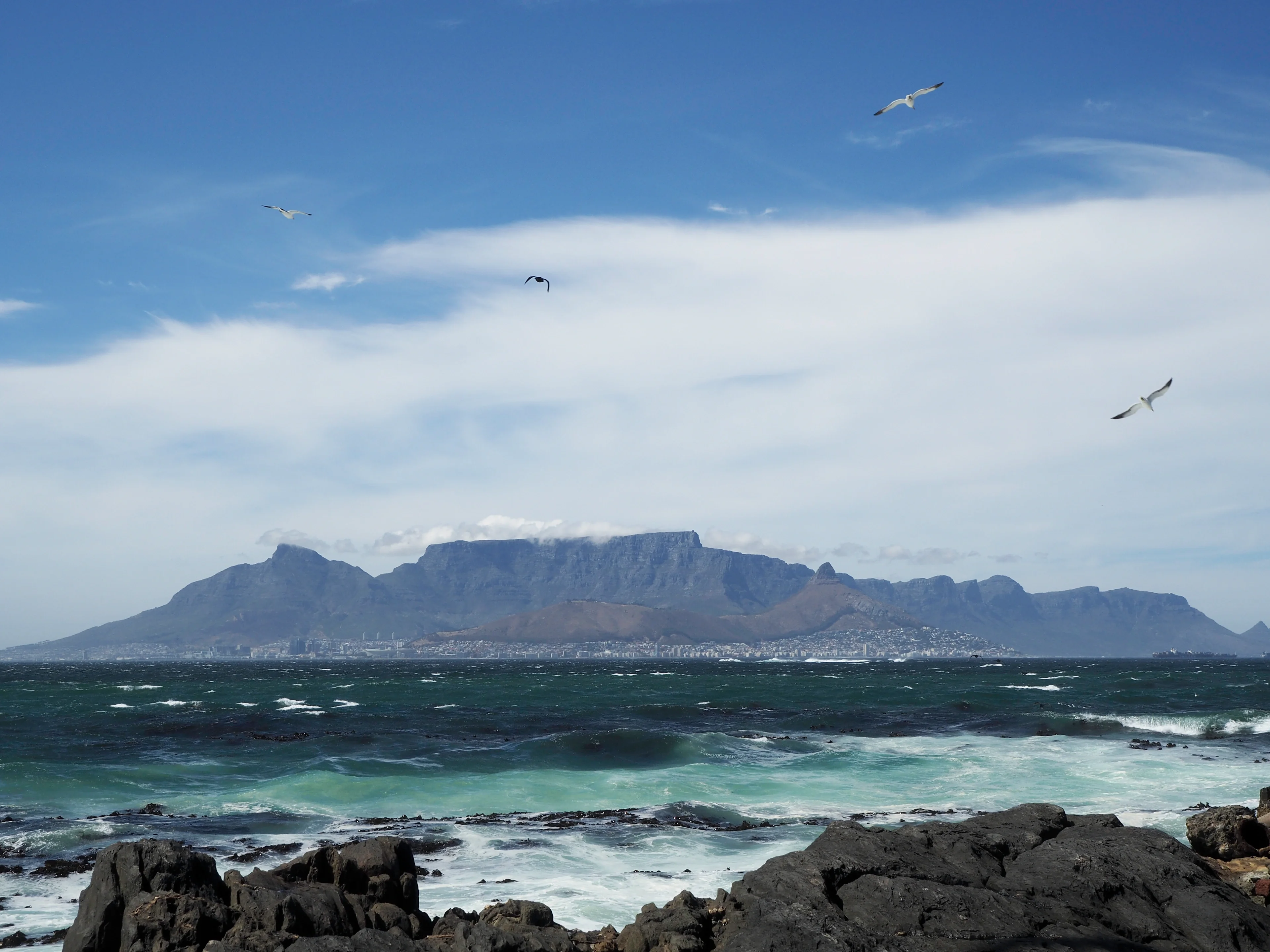 Table Mountain covered with the table cloth