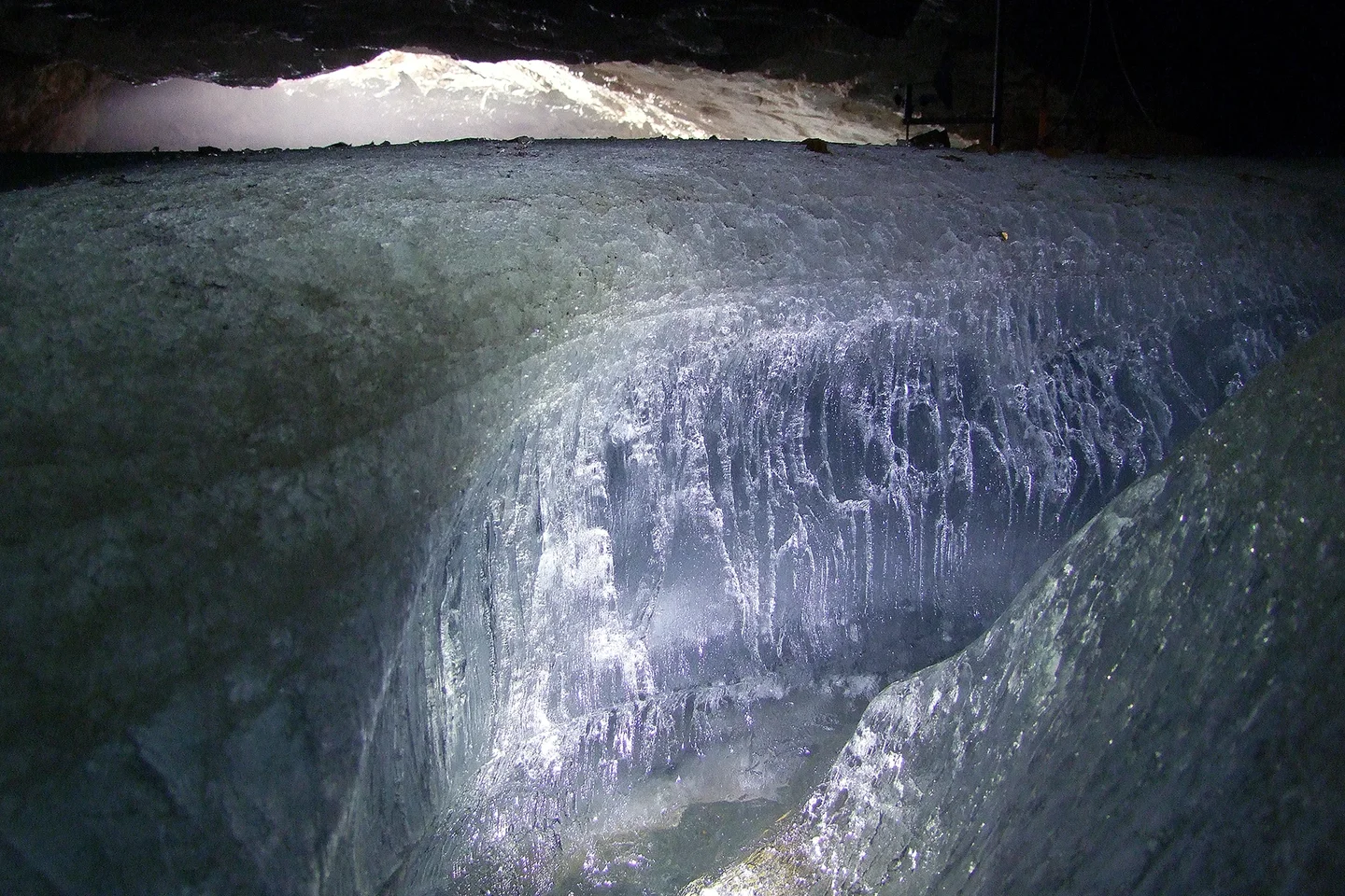 Paleoclimate archive of the "Leupa" Ice Cave