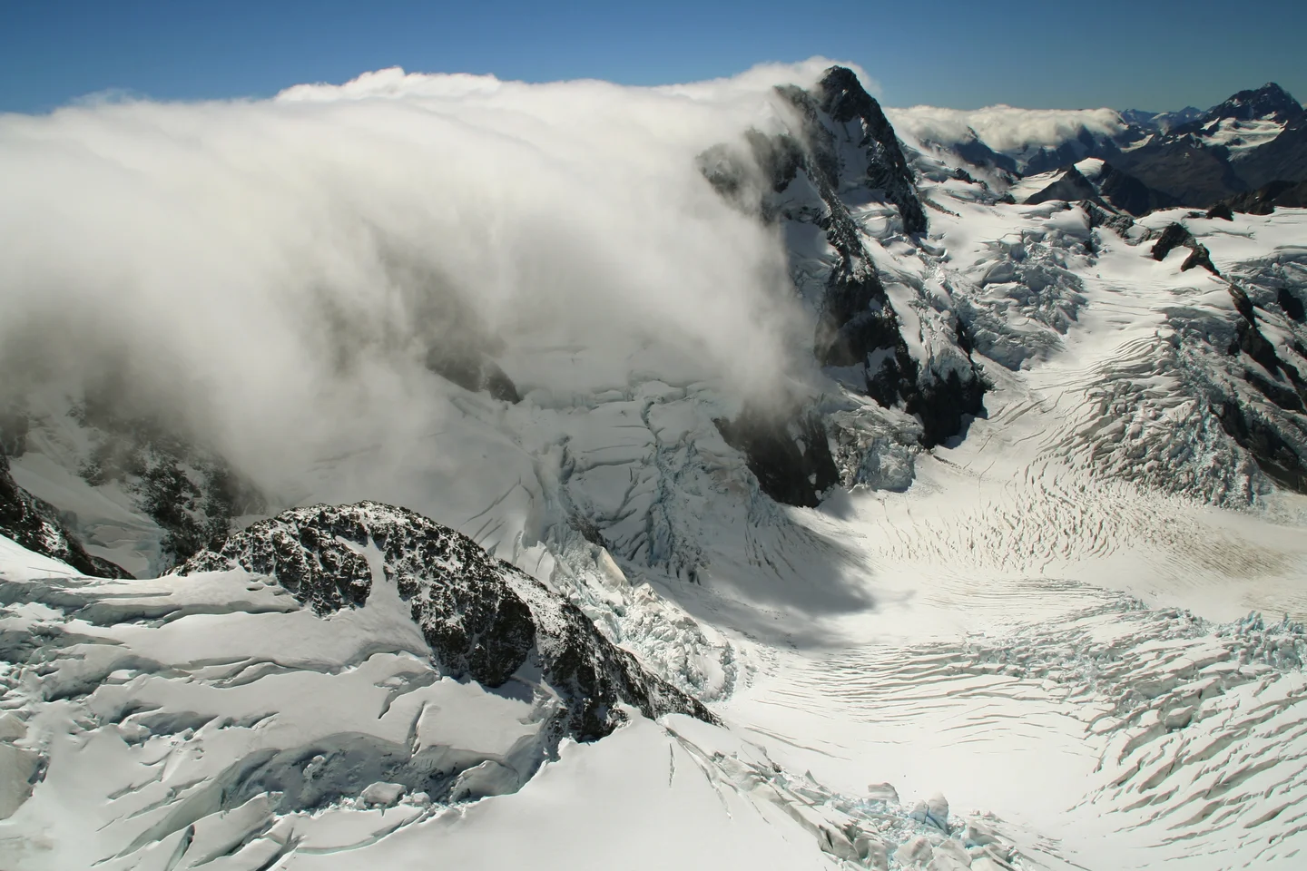 Nor'Wester in the Southern Alps of New Zealand
