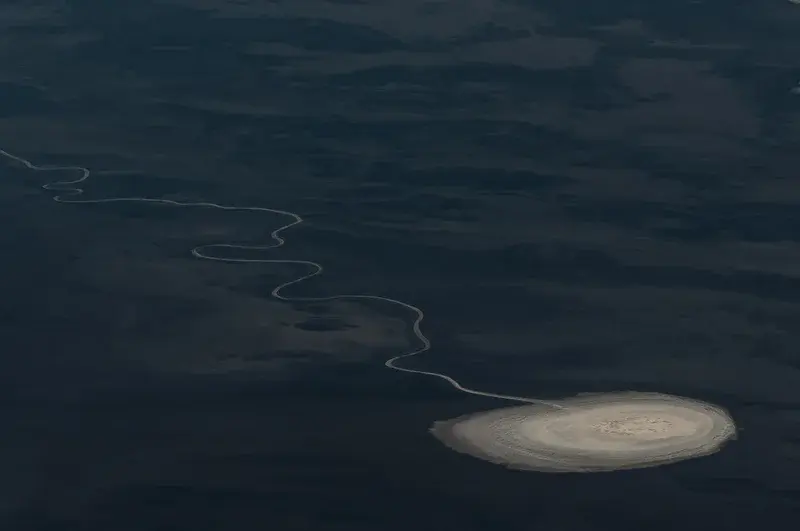 Salty water trace in Badwater Basin