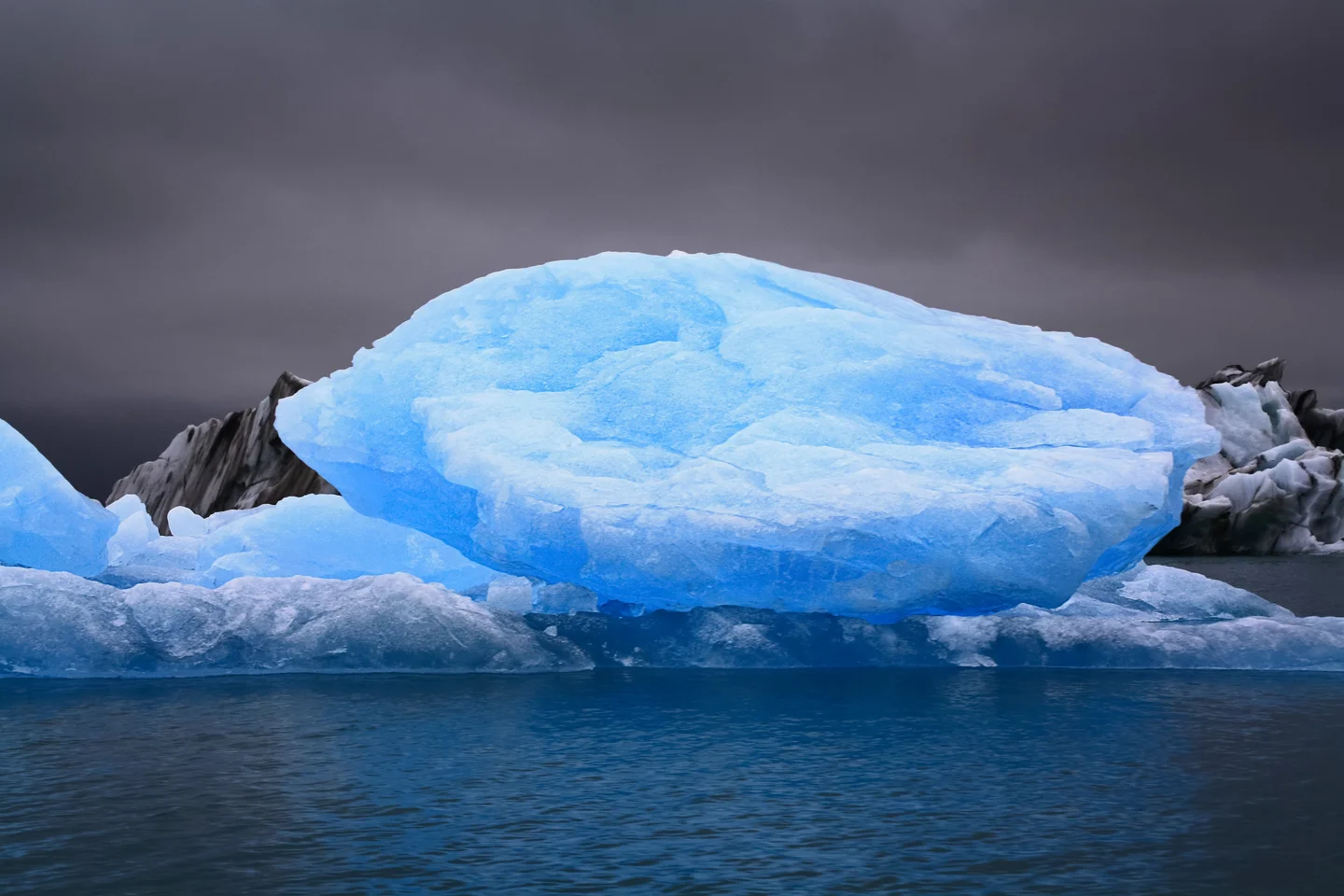 Fieldwork on Jökulsárlón lagoon