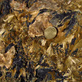 Hedenbergite - Ilvaite skarn, Calamita, Island of Elba