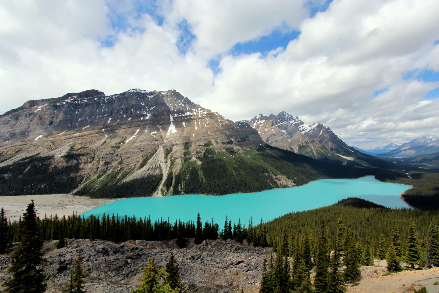 Rock flour and glacier water mix to make beautiful blue colours