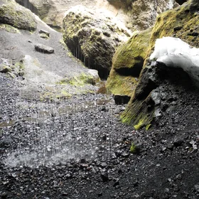 The fight of water and ice