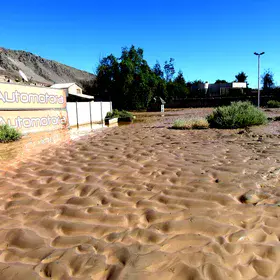 Sedimentary record of catastrophic floods in the Atacama Desert