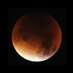 Total Lunar Eclipse - seen from Hamburg