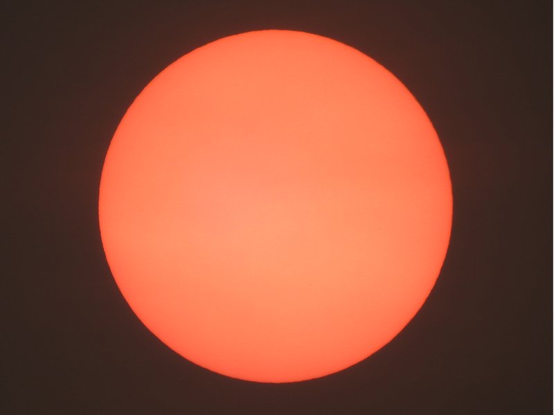 "Blood sun" over northern Germany