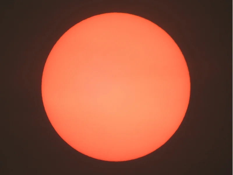 "Blood sun" over northern Germany