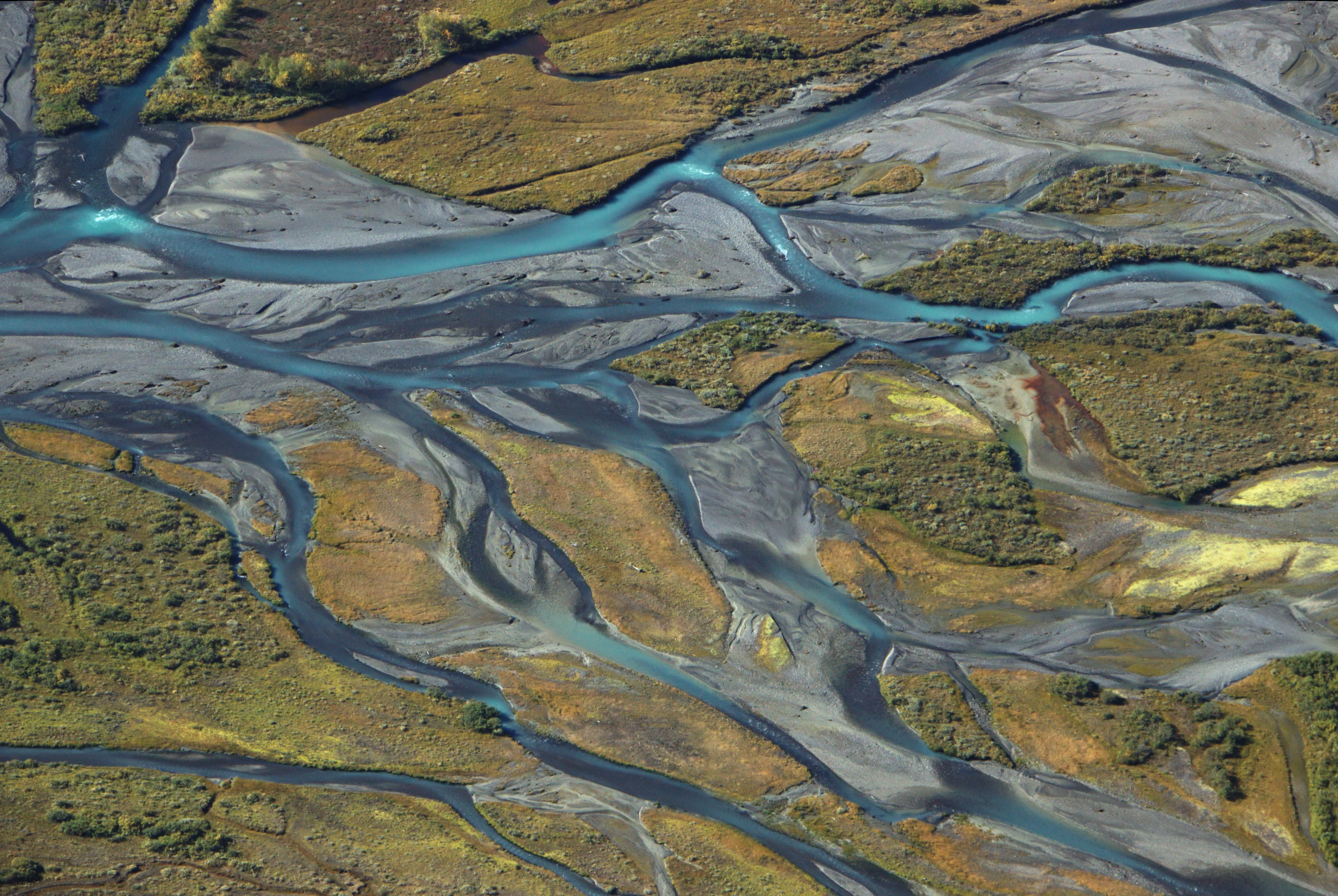 Rahpaädno river seen from the Ladebakte mountain ( version II )