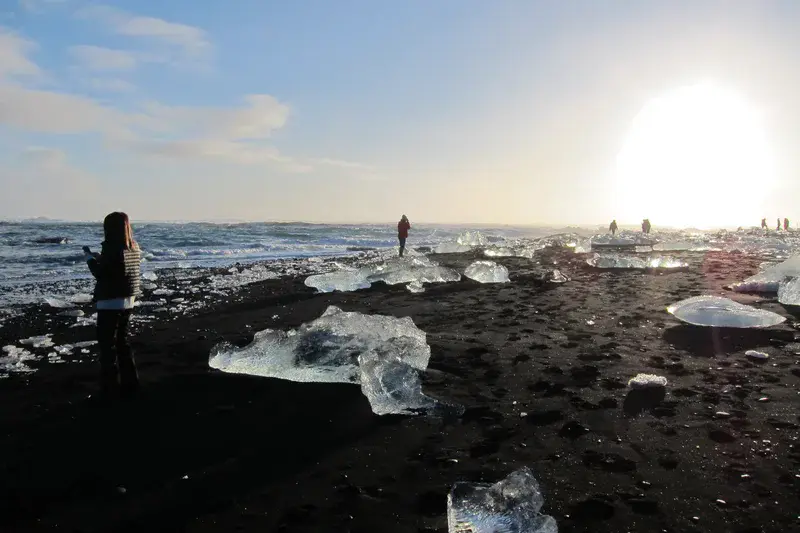 Sunrise at the Diamond Beach