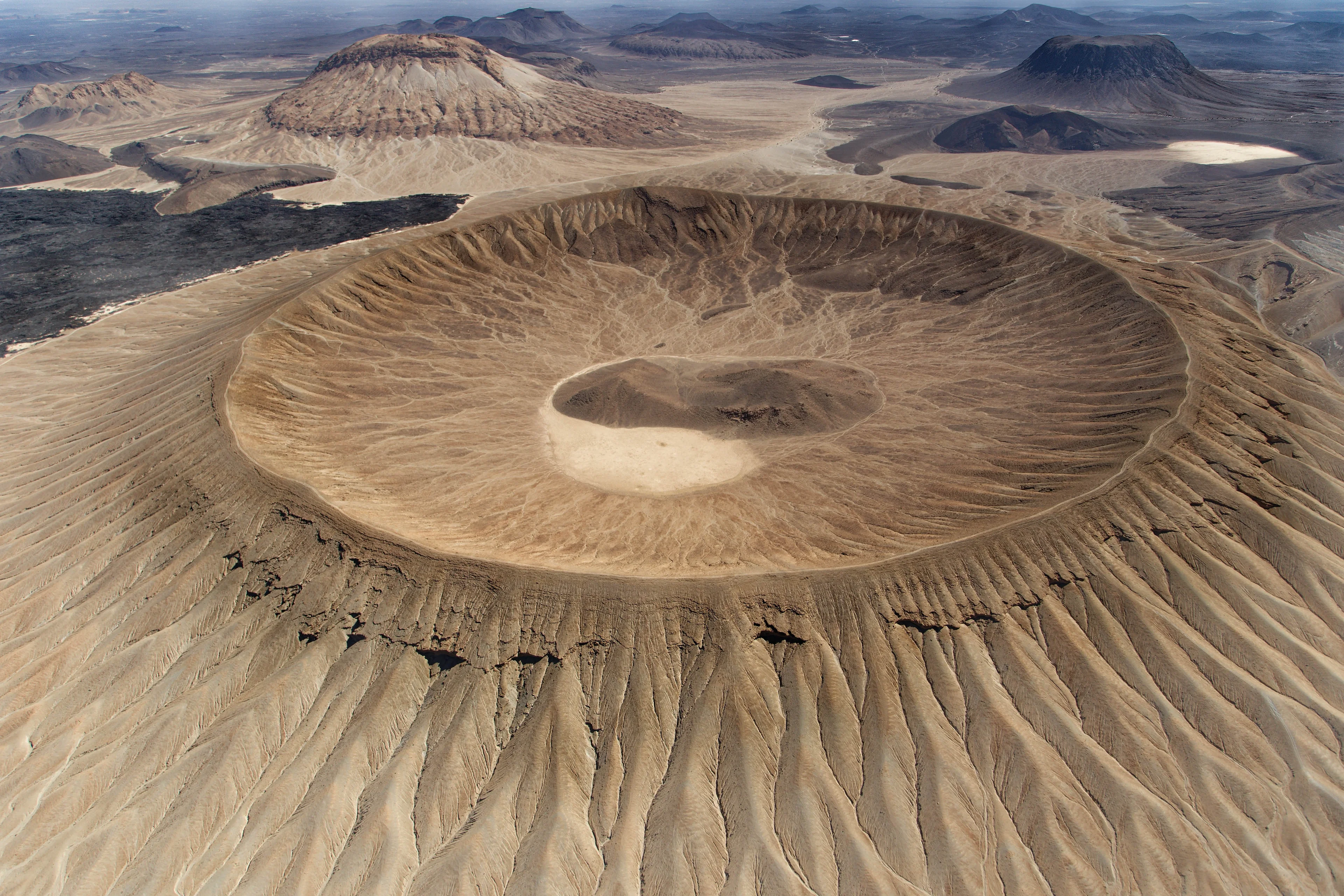 Jebel Bayda (White Mountain)