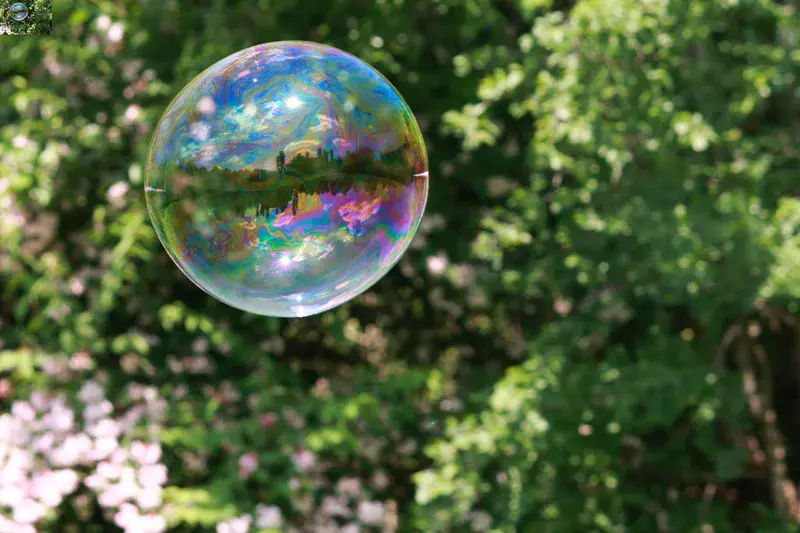 The Earth in a bubble symmetry
