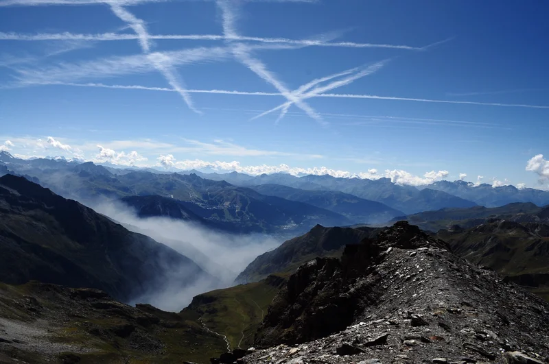 Tic-Tac-Toe on the sky