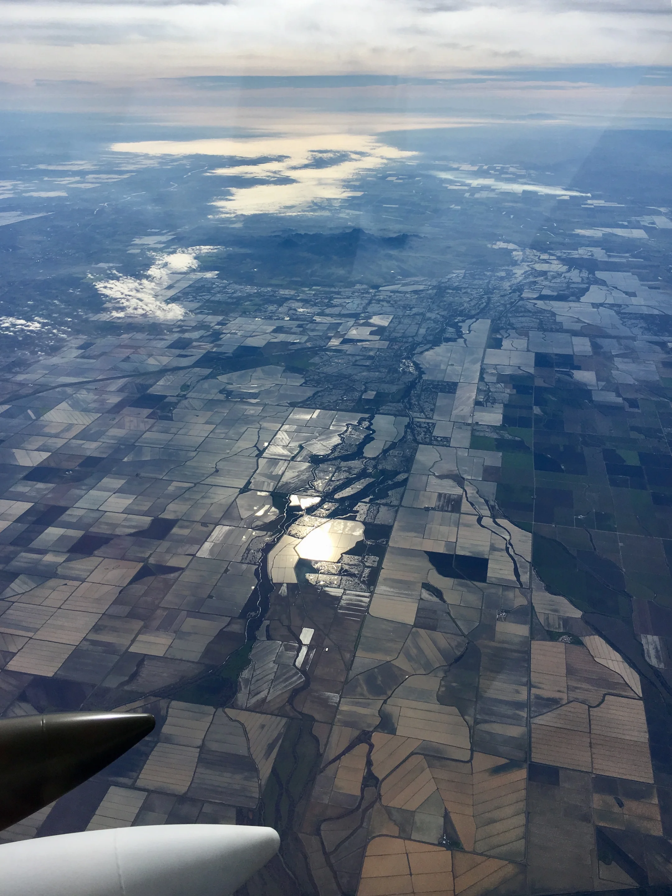 Sacramento Valley haze during abnormally warm winter in California