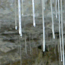 Drip forming stalactites