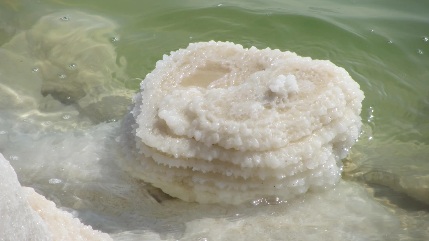 Crystals of salt layers