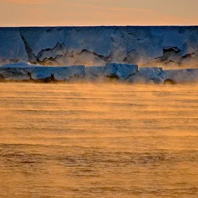 Evaporation in front of Ross Sea Ice Shelf (Antarctica)