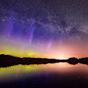 Milky way meets Aurora Borealis