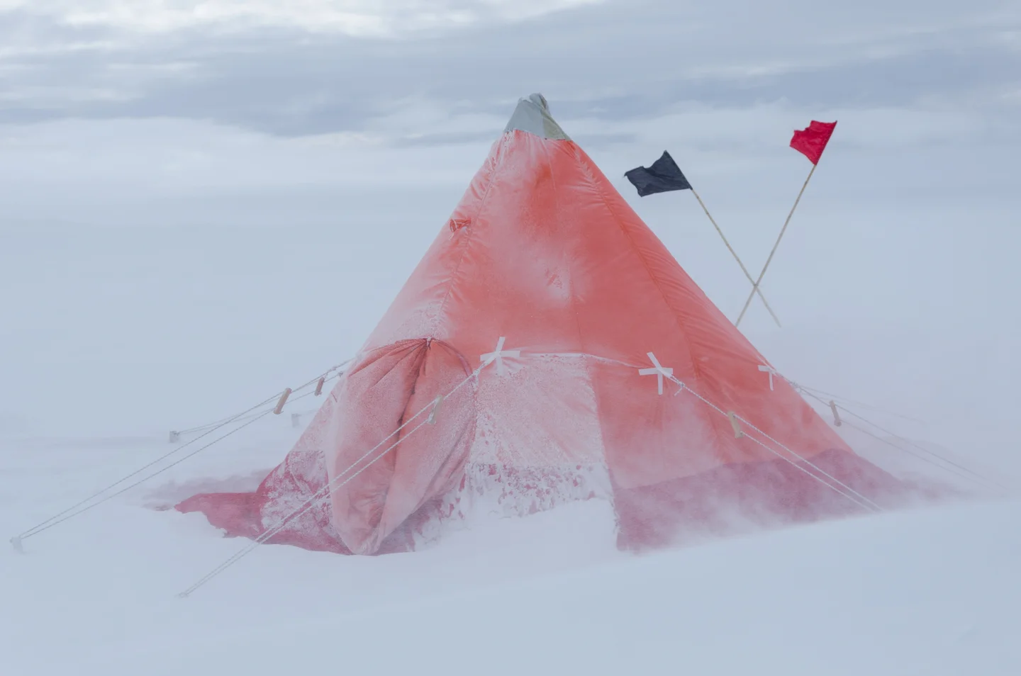 Time-proven shelter in drifting snow