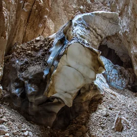 Underground cryosphere