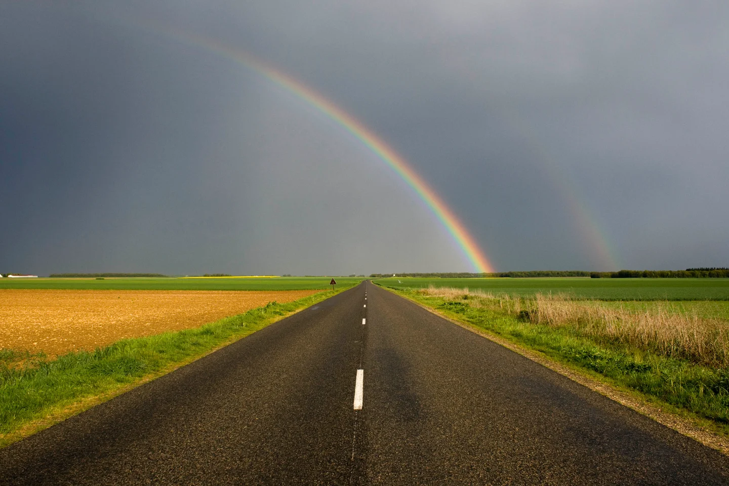 Second order rainbow refraction
