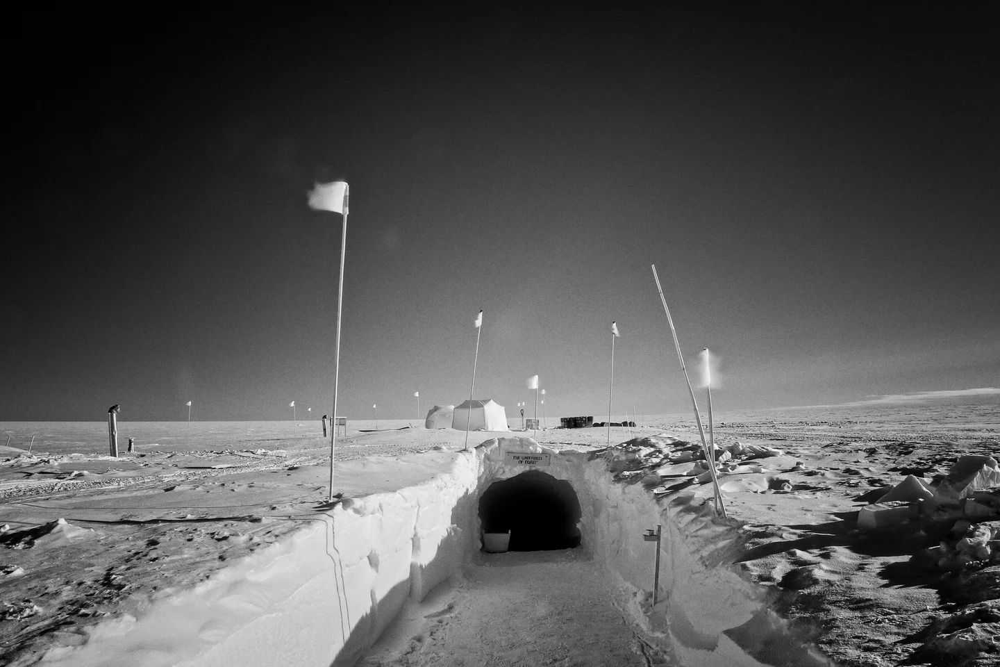 The undergrounds of EastGRIP