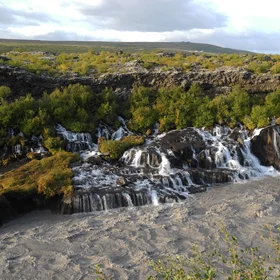 Draining lava flow field