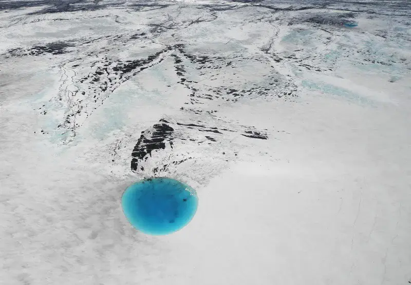 A hint of an eruption