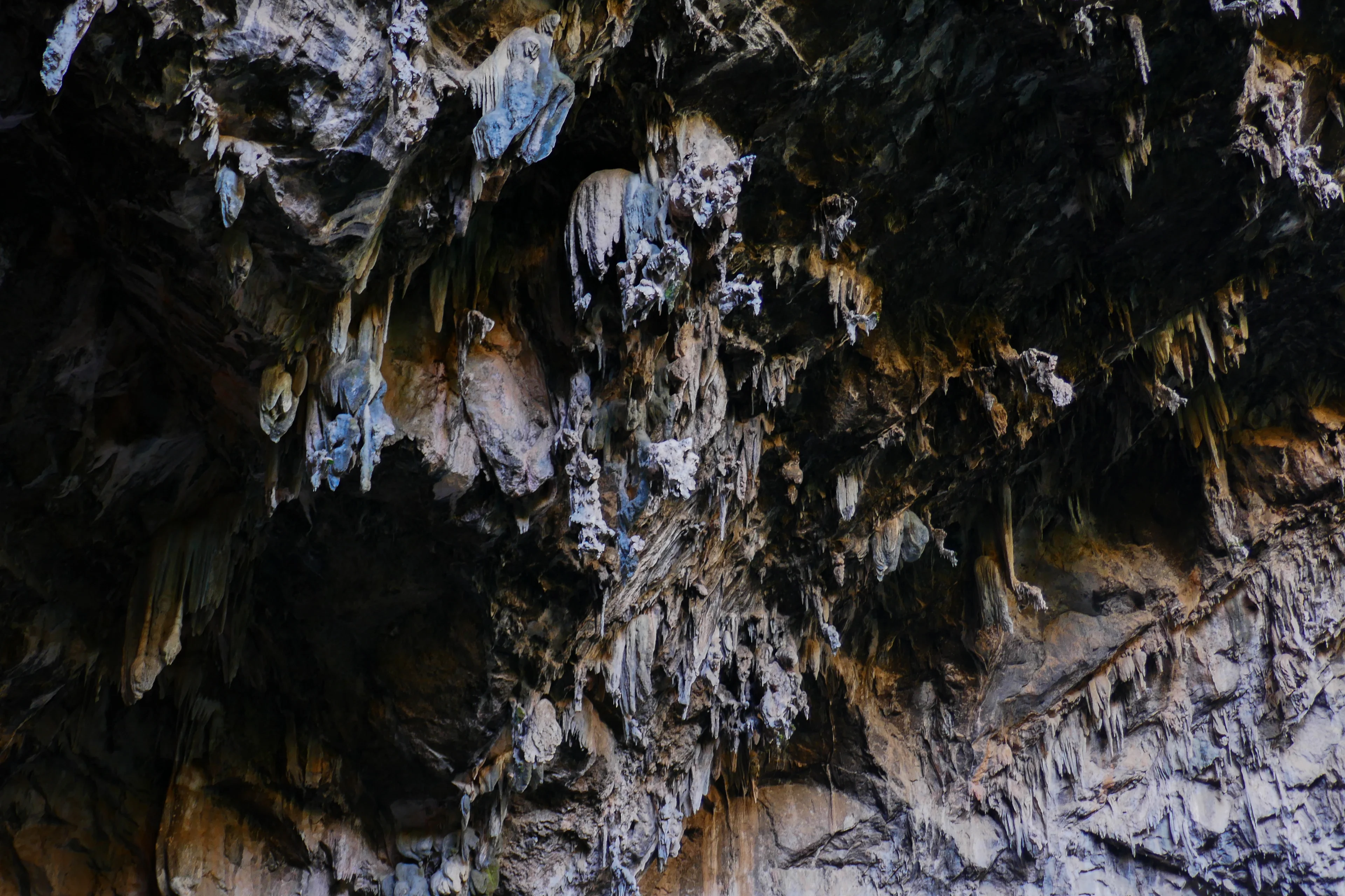 Amazing stalactites in Chonta cavern, Mexico