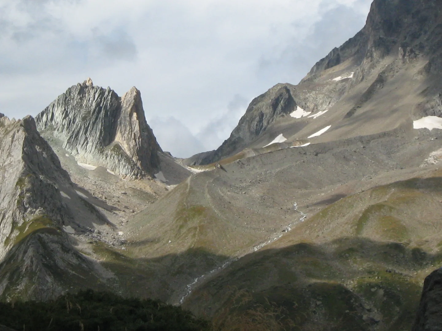 Modeling, forms and residual glaciers.