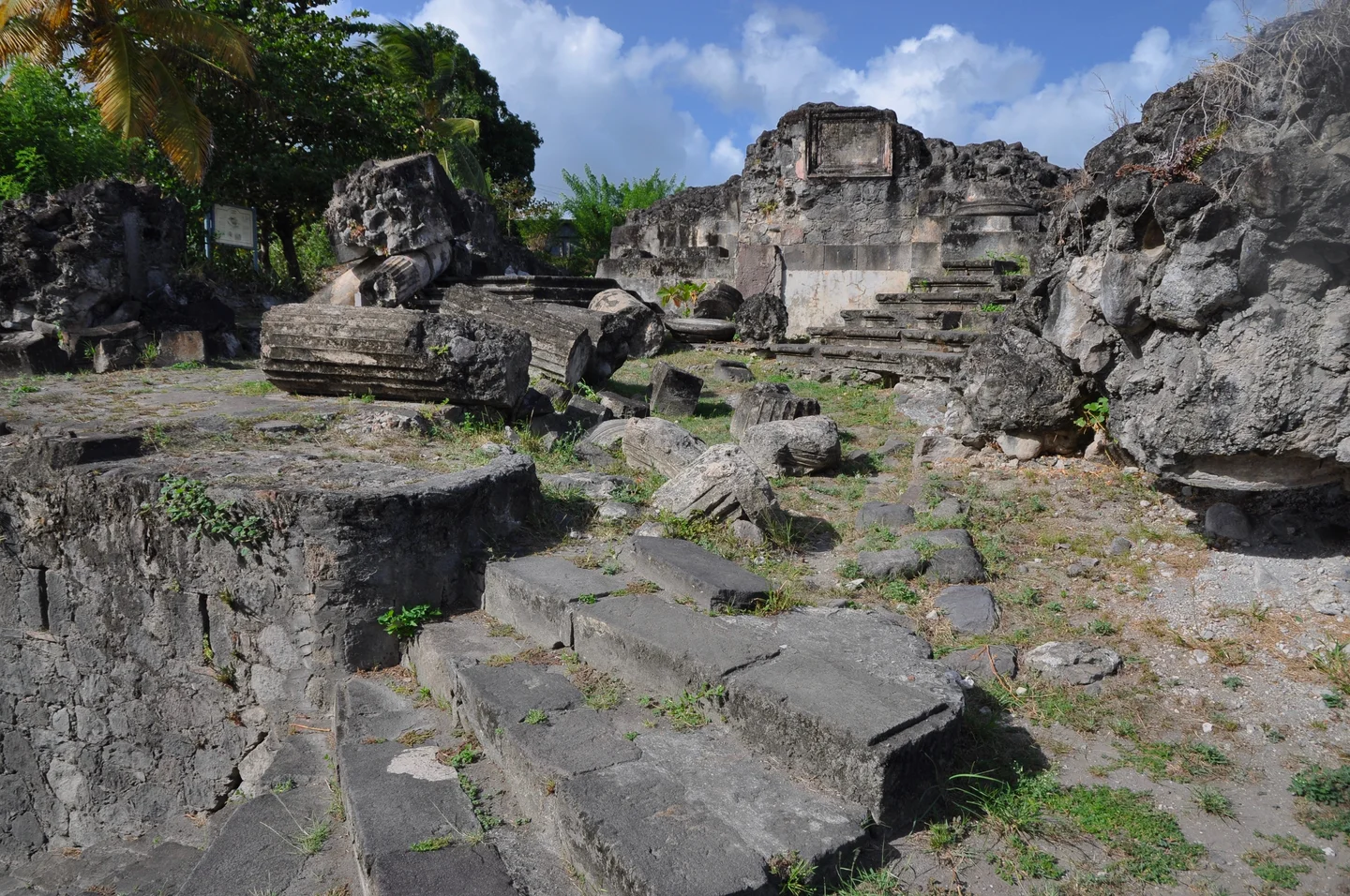 Blackened ruins in Saint-Pierre (Martinique)