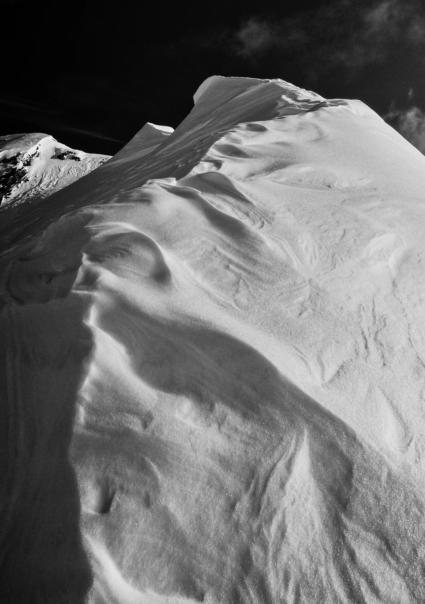 Snow shaped from strong continuous winds