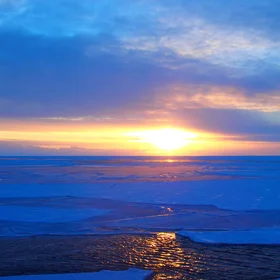 Winter sun in the Ross Sea